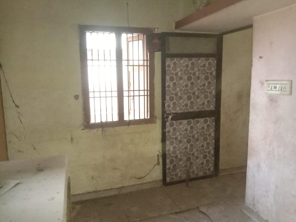 Property Photos 6