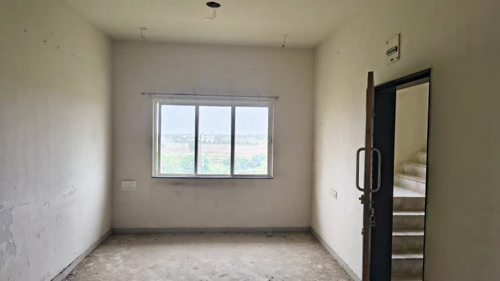Property Photos 17