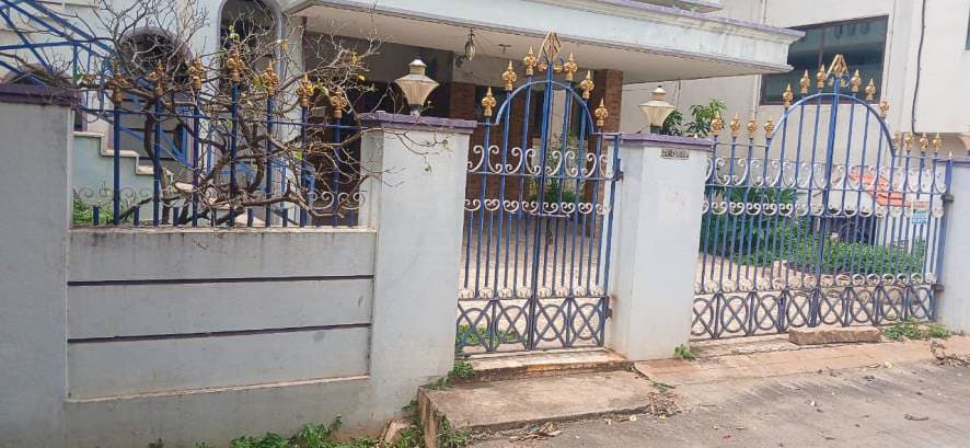 Property Photos 4