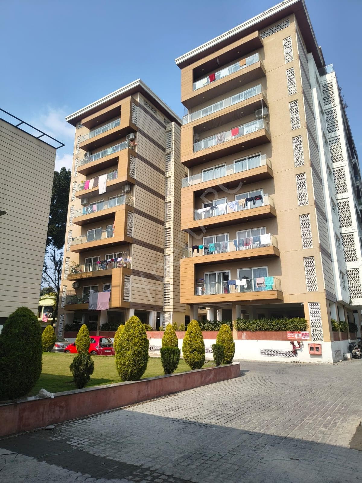Property Photos 8