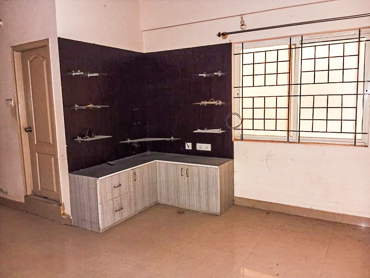 Property Photos 8