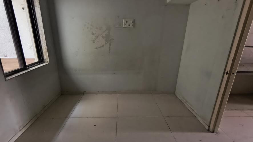 Property Photos 9