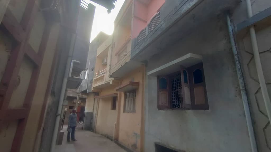 Property Photos 8