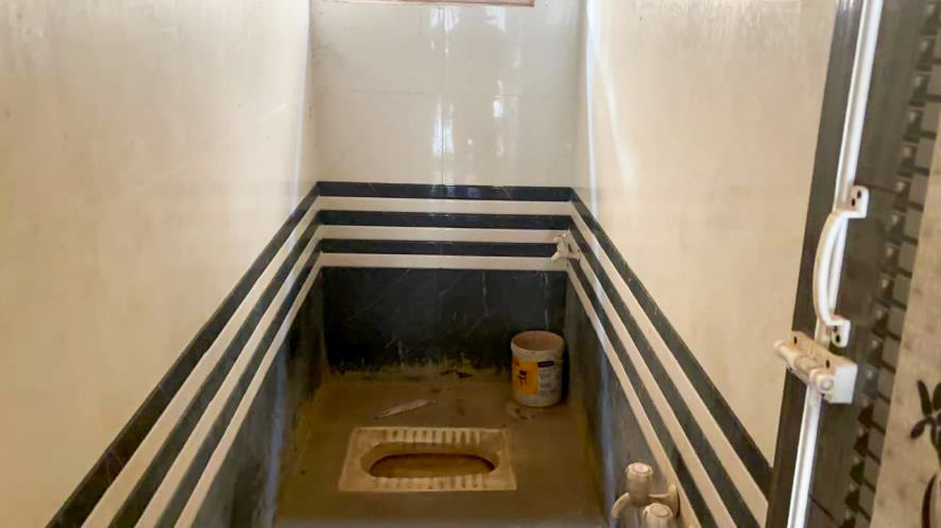 Property Photos 26