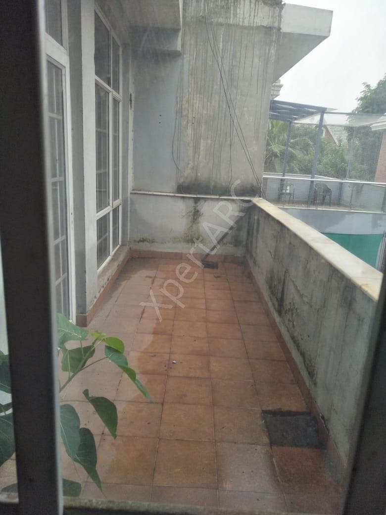 Property Photos 8
