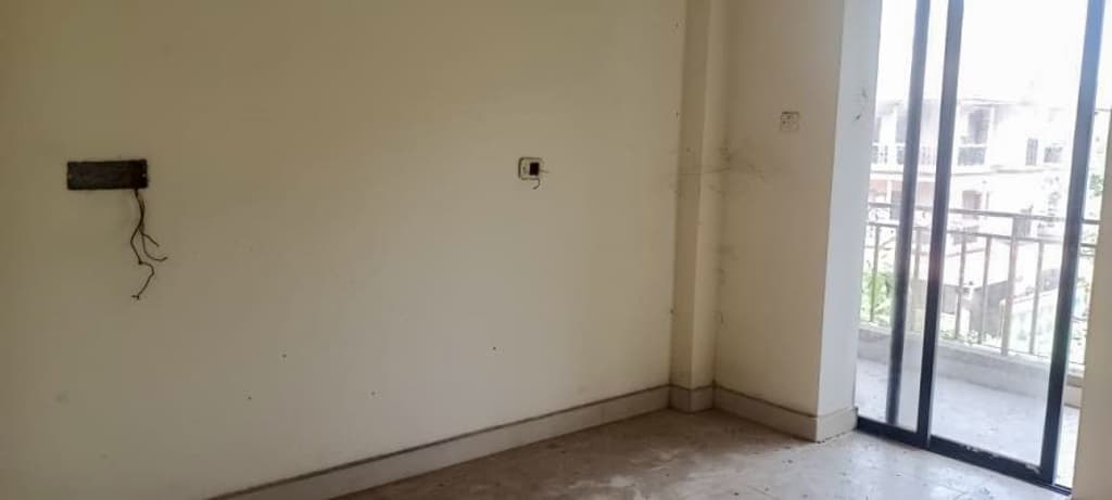 Property Photos 7