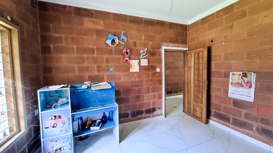 Property Photos 18