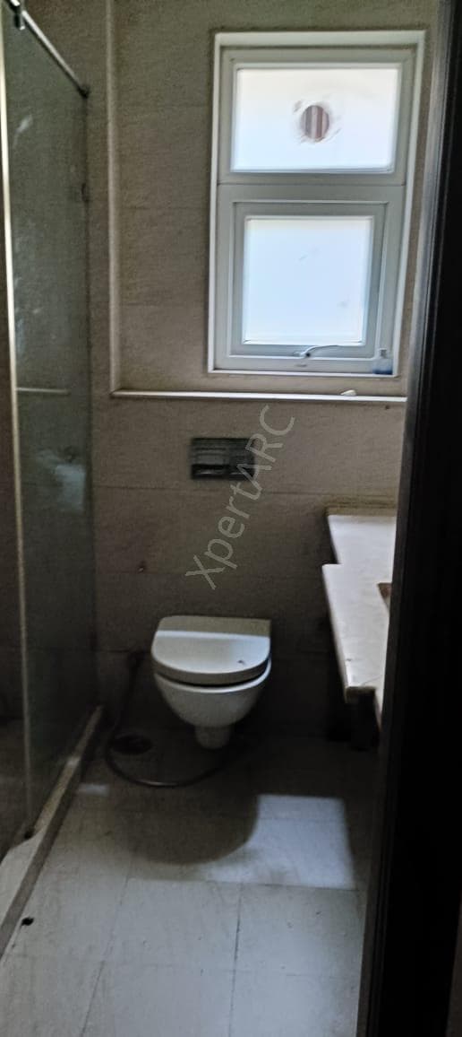 Property Photos 31