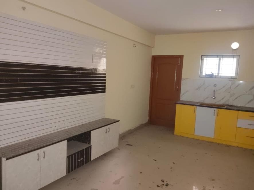 Property Photos 7