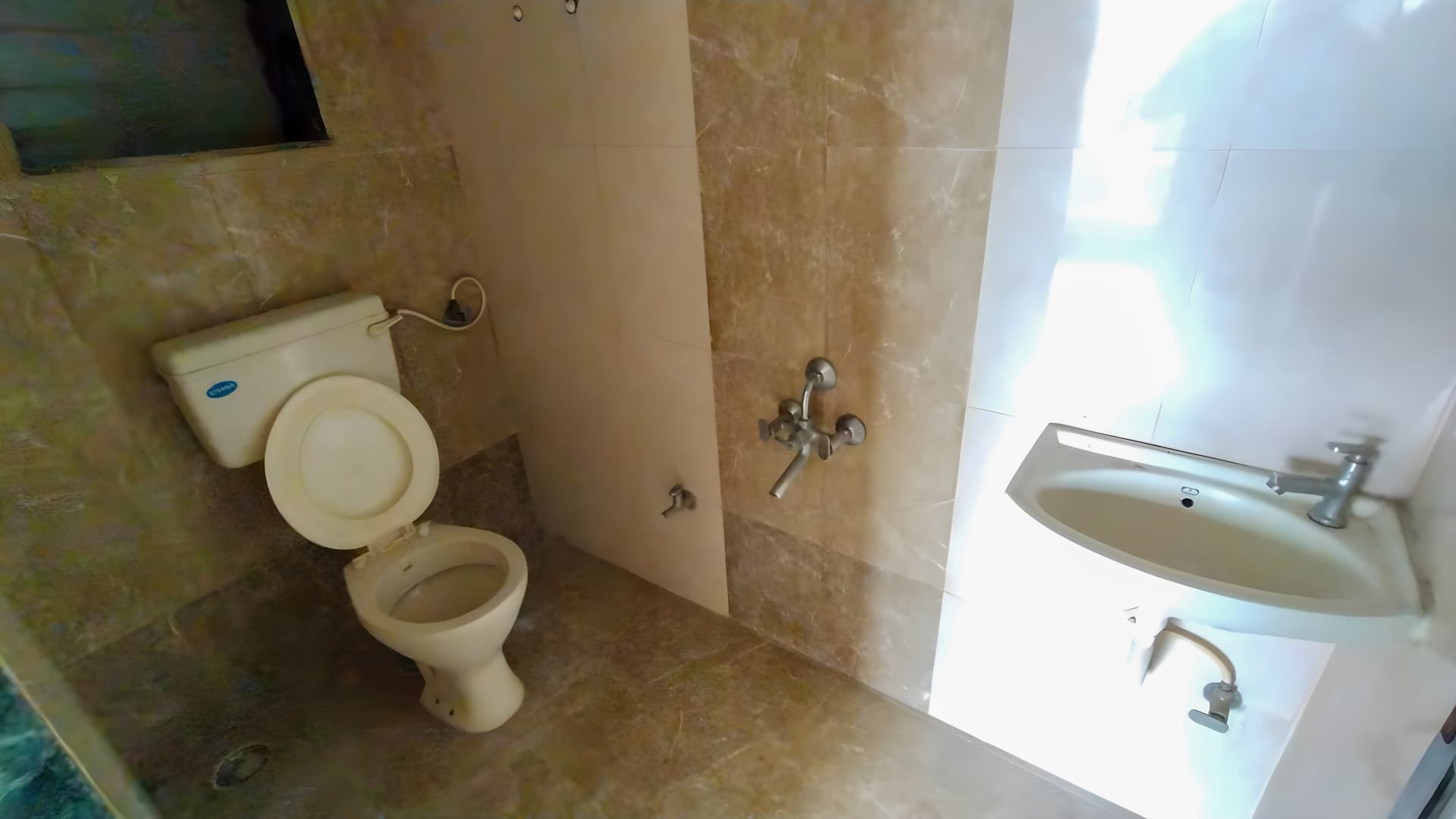 Property Photos 6