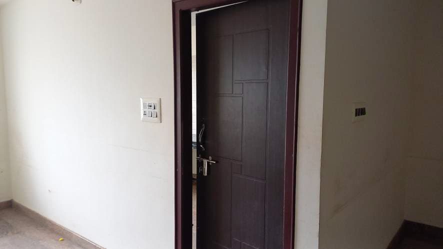 Property Photos 7