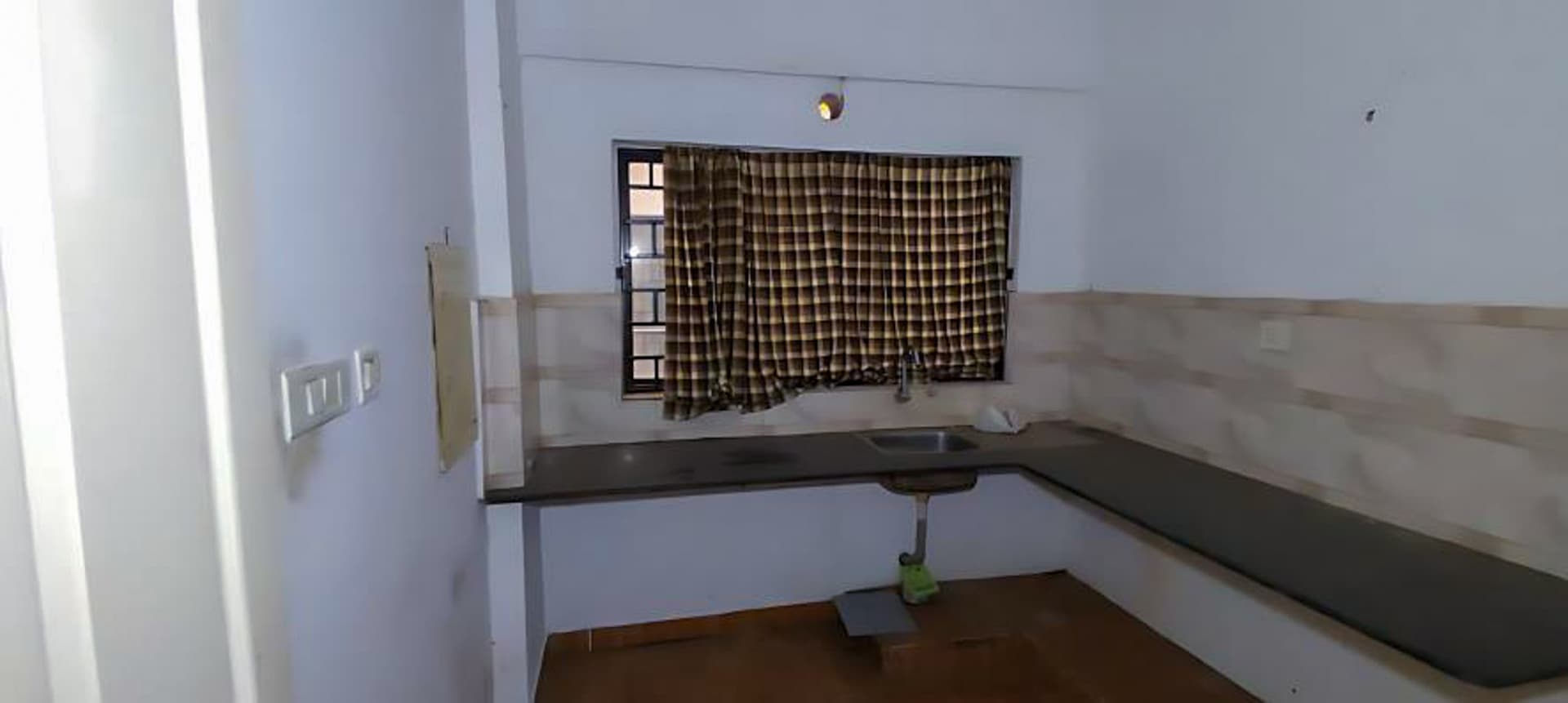 Property Photos 8