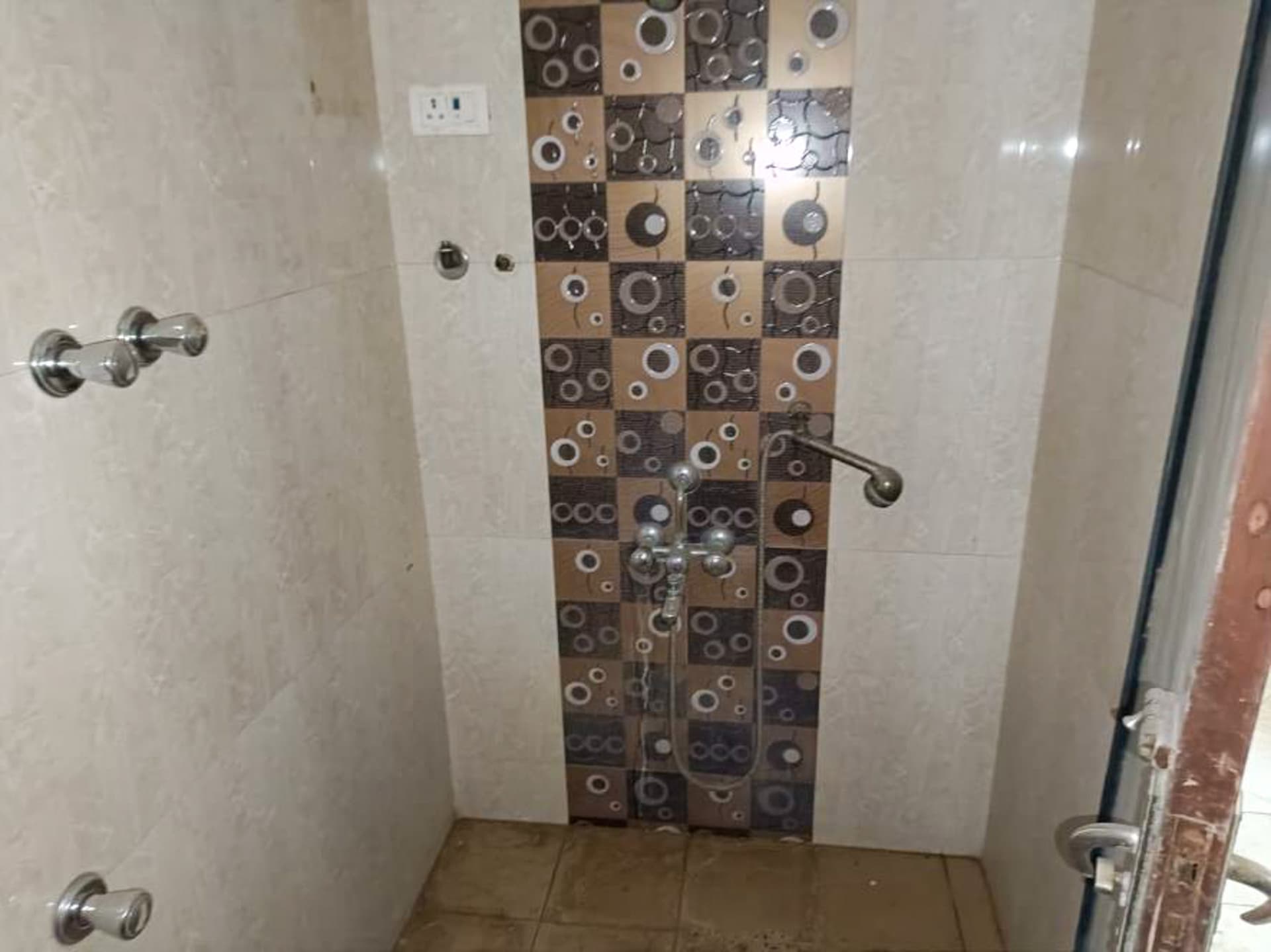 Property Photos 18