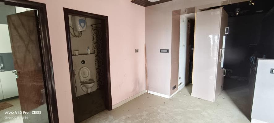 Property Photos 9