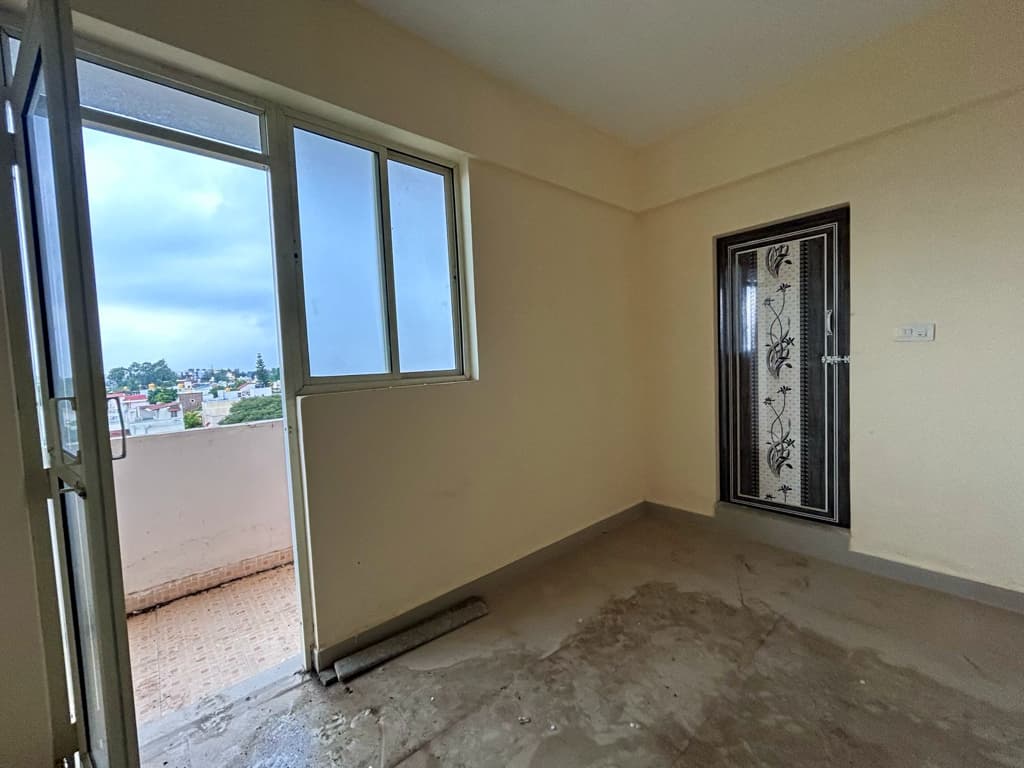 Property Photos 11