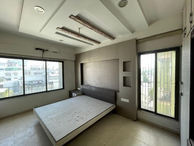 Property Photos 6