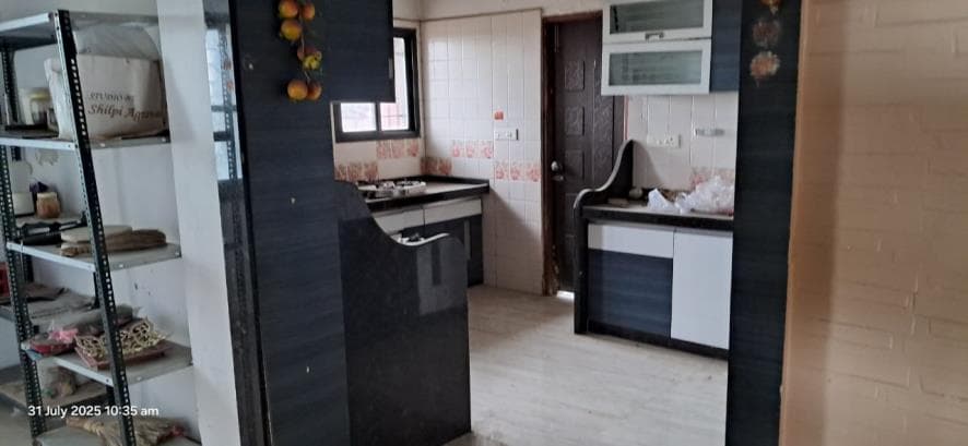 Property Photos 8