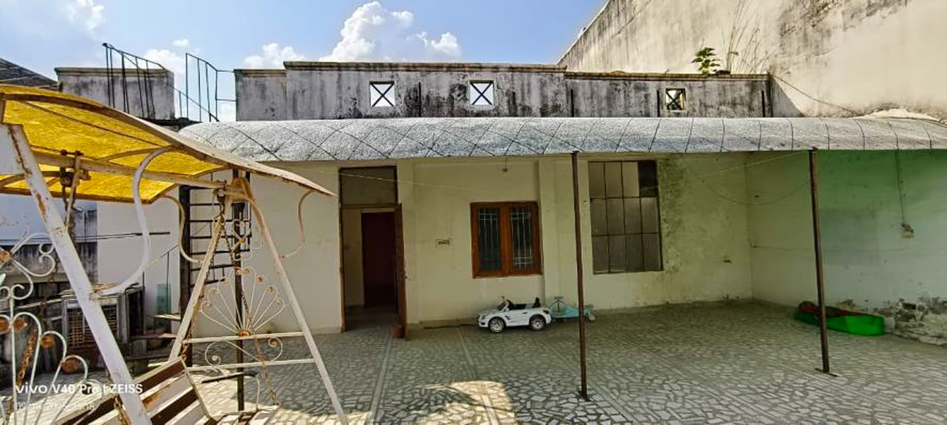 Property Photos 23