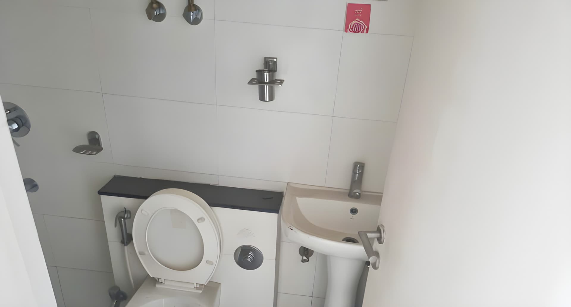 Property Photos 5
