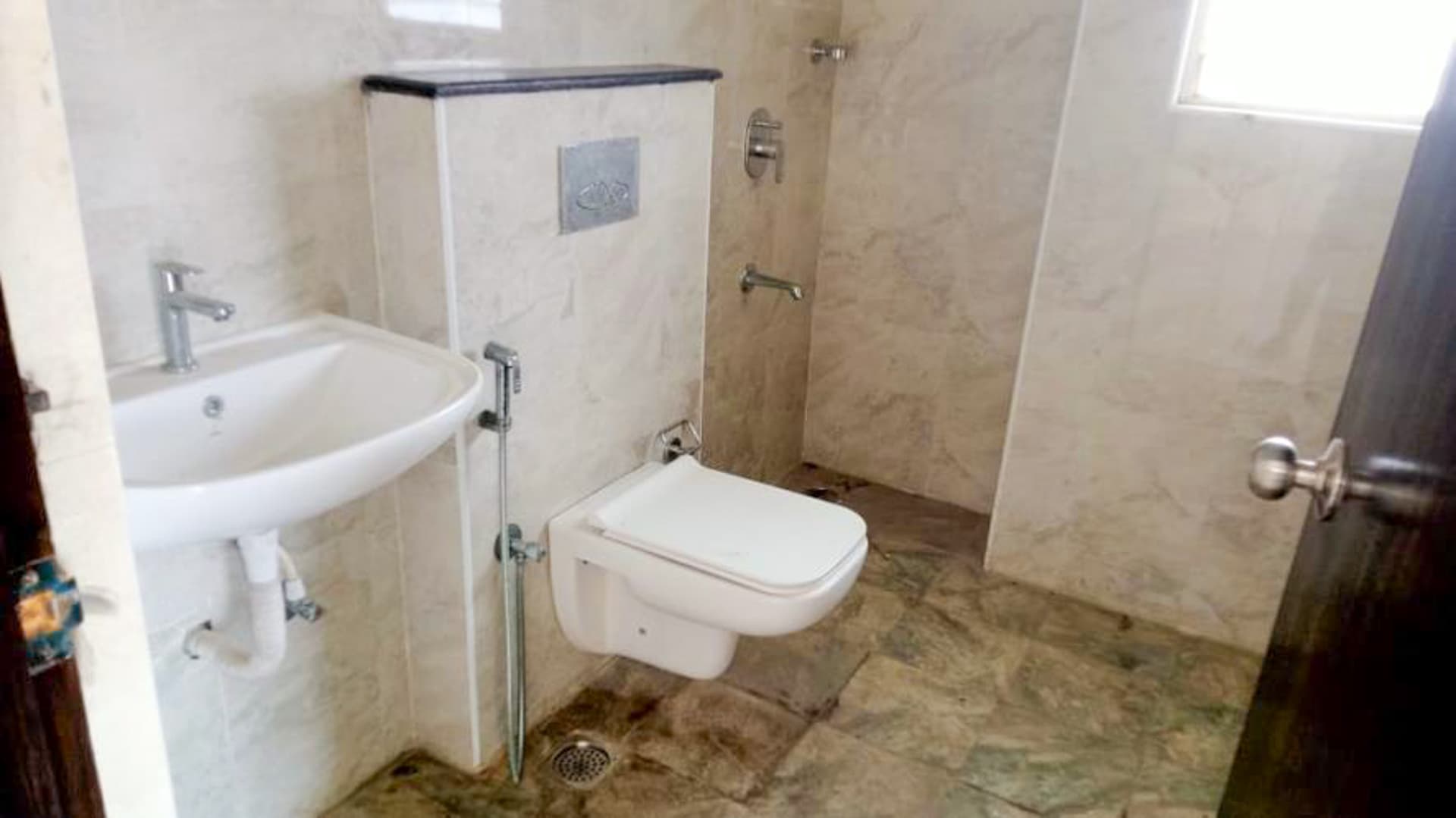 Property Photos 14