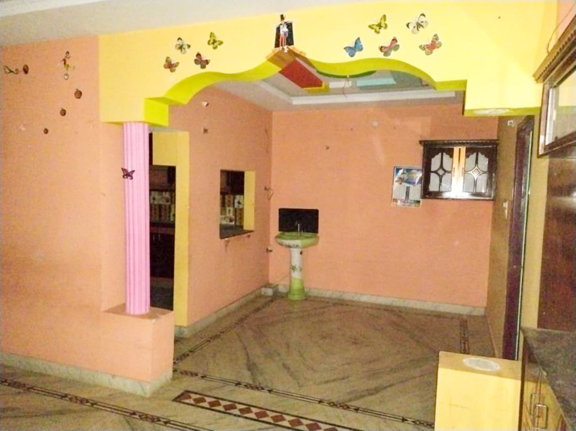 Property Photos 8
