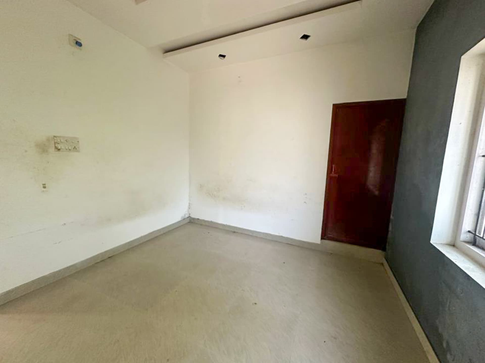 Property Photos 6