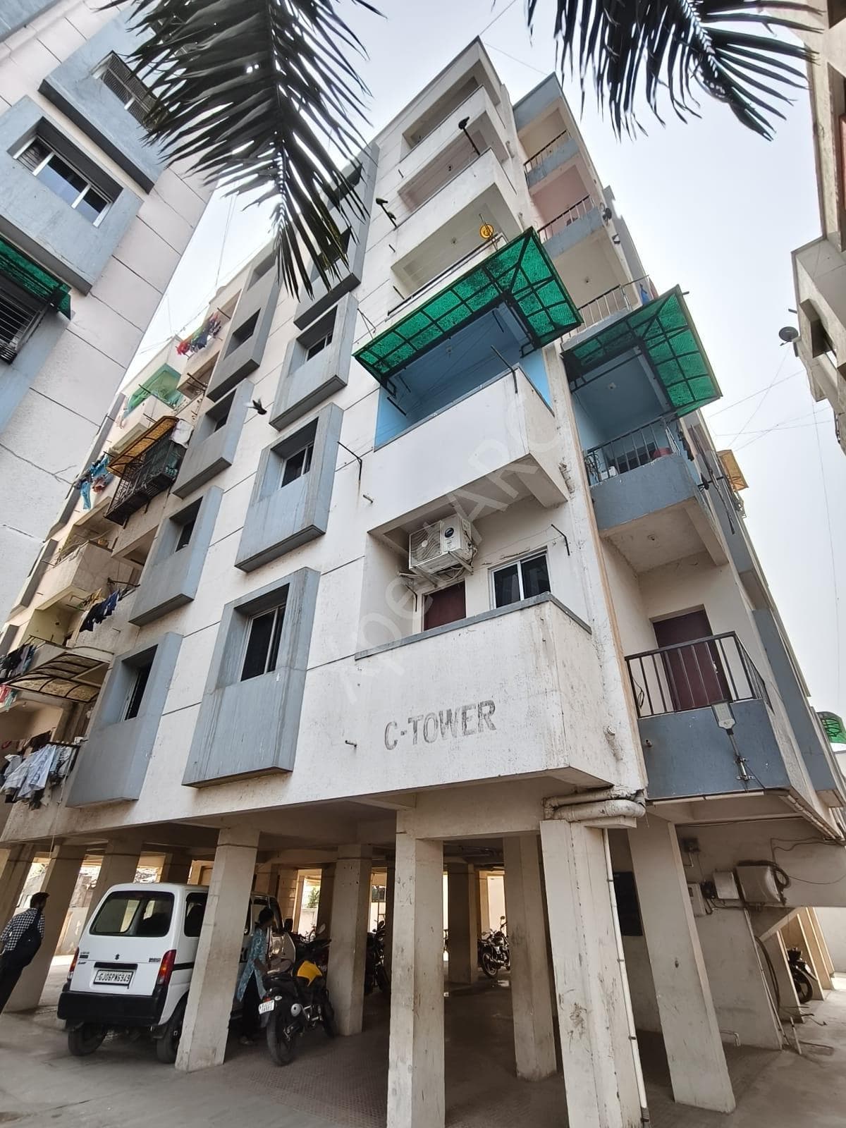 Property Photos 9