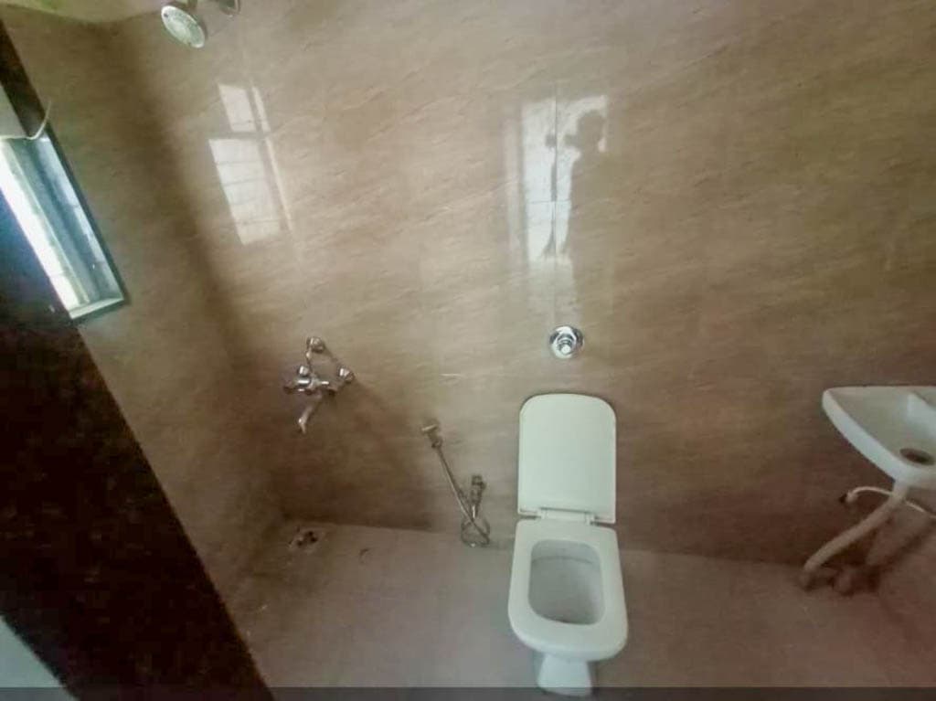 Property Photos 9