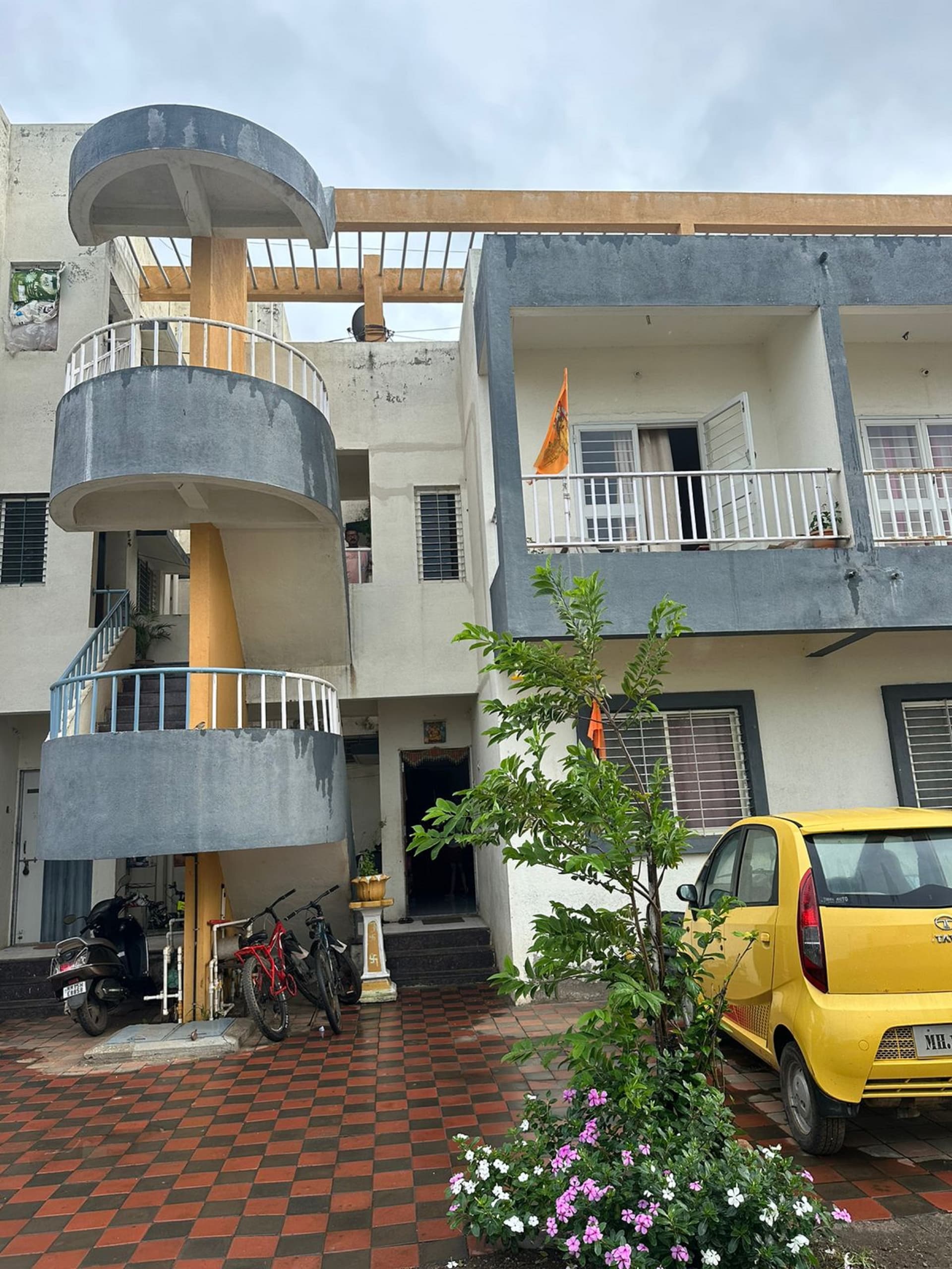 Property Photos 1