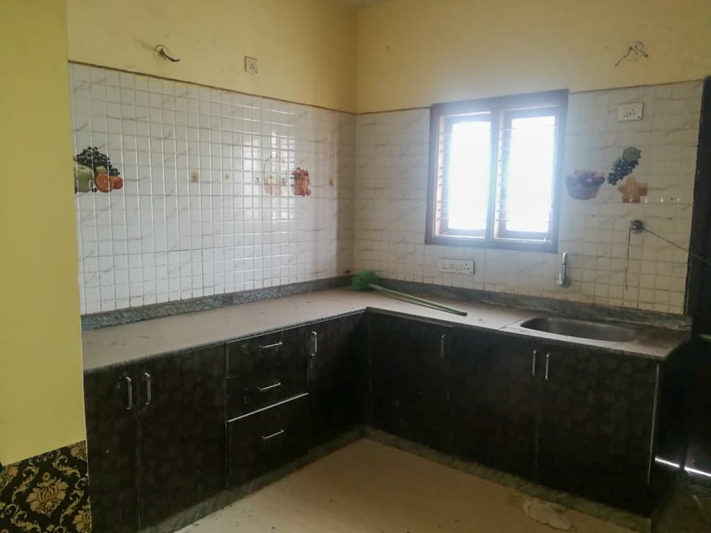 Property Photos 4
