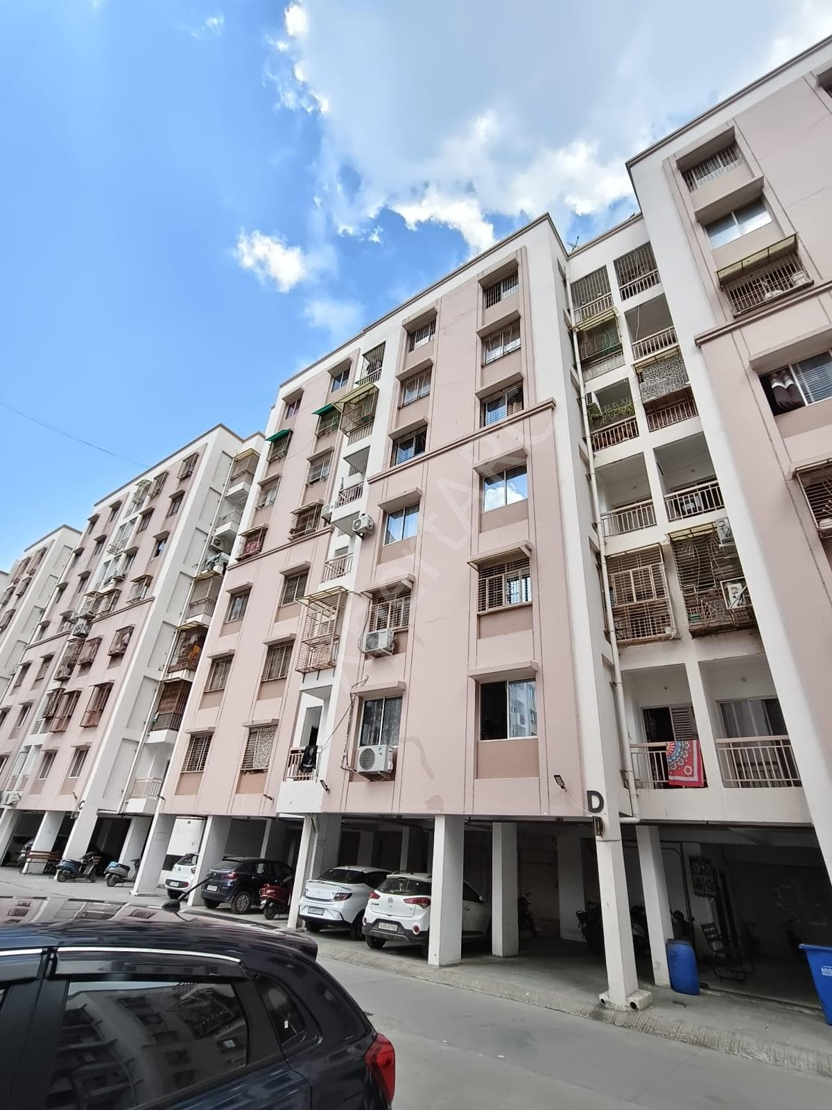 Property Photos 9
