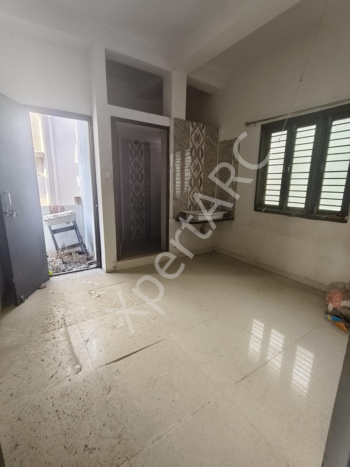 Property Photos 17
