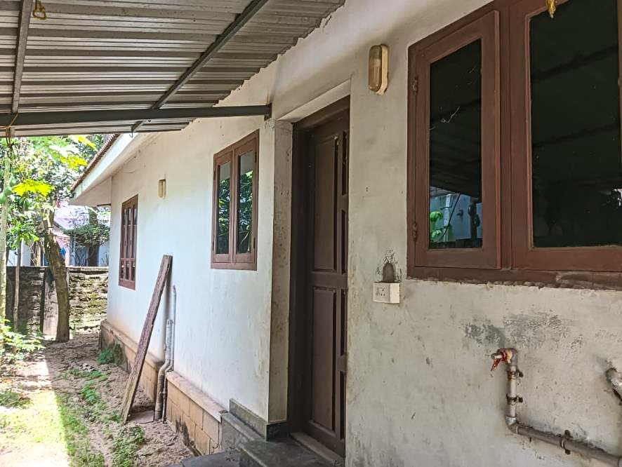 Property Photos 12