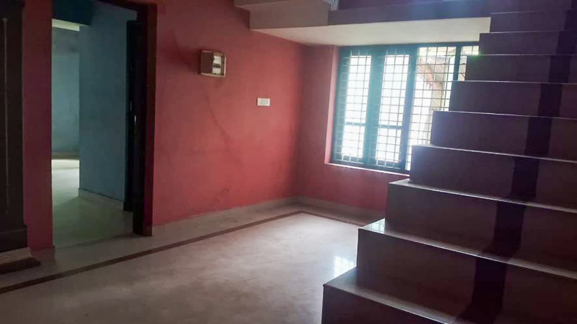 Property Photos 16