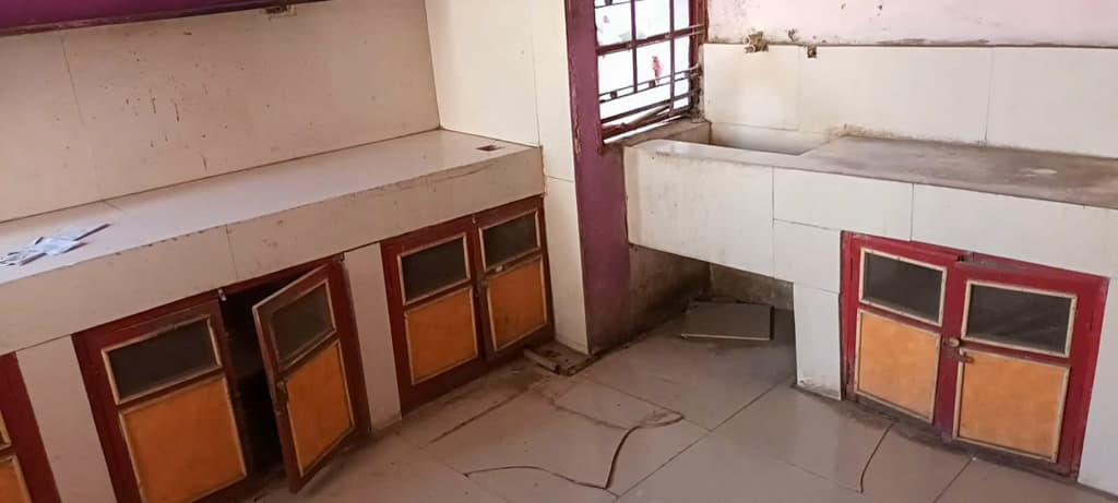Property Photos 8