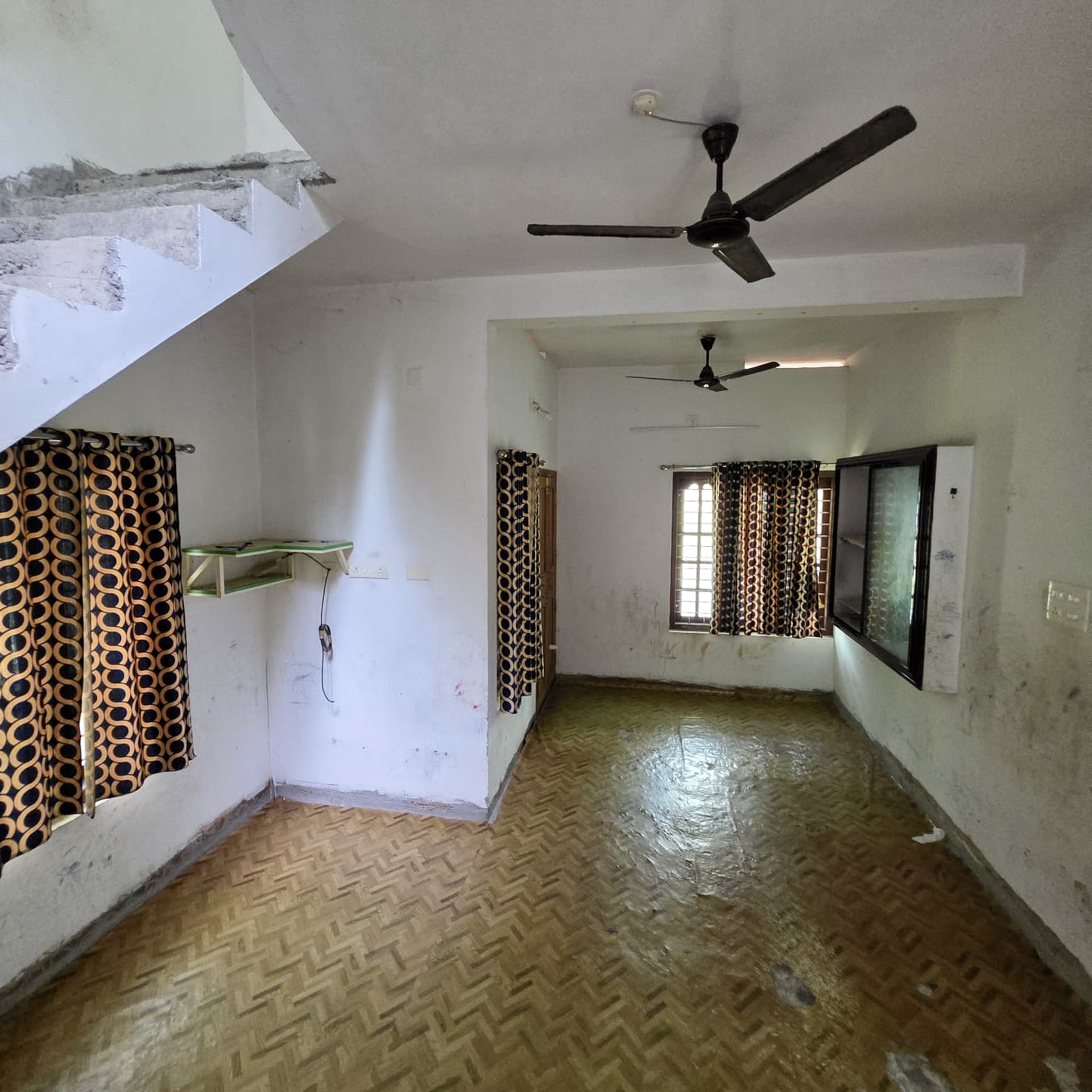 Property Photos 11