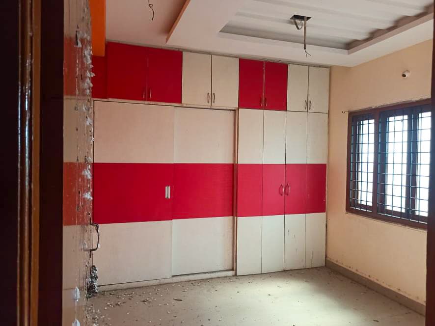 Property Photos 18