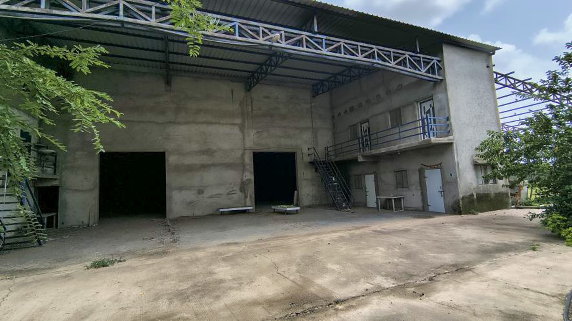 Property Photos 1