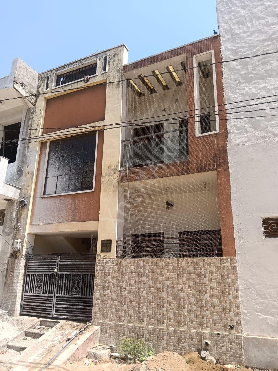 Property Photos 7