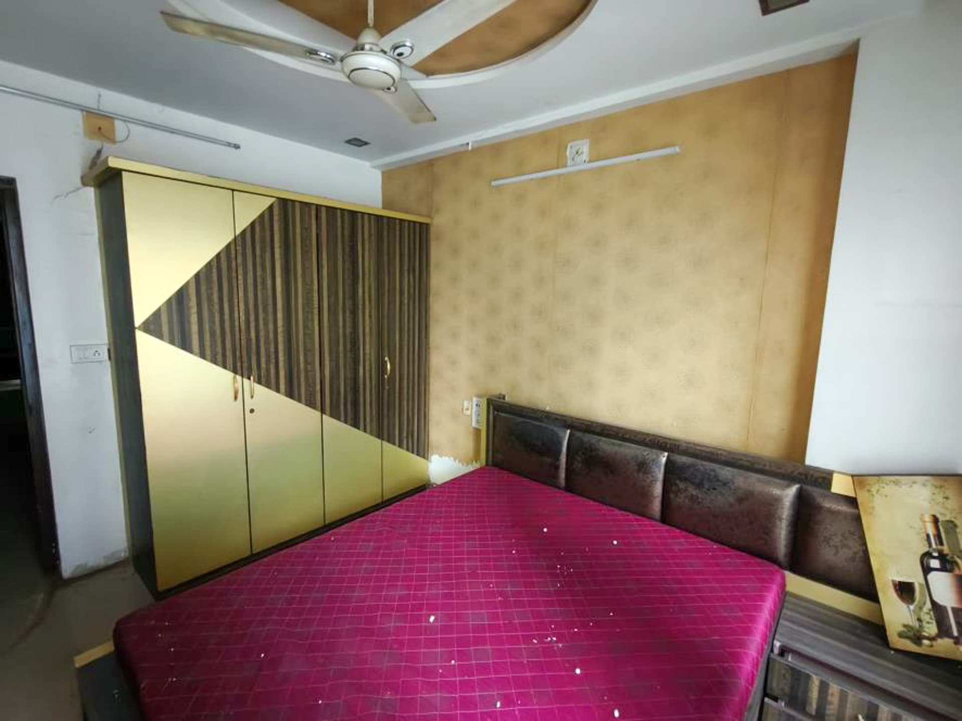 Property Photos 7