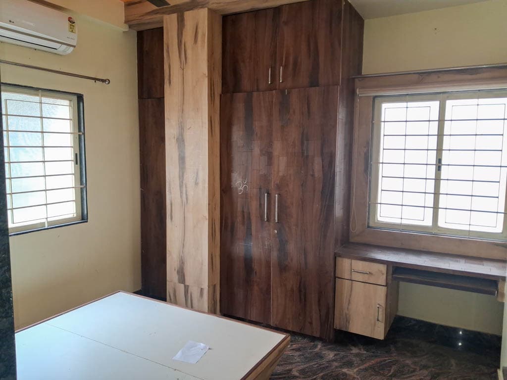 Property Photos 9