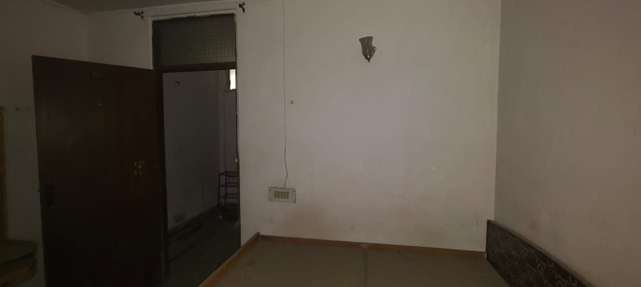 Property Photos 9