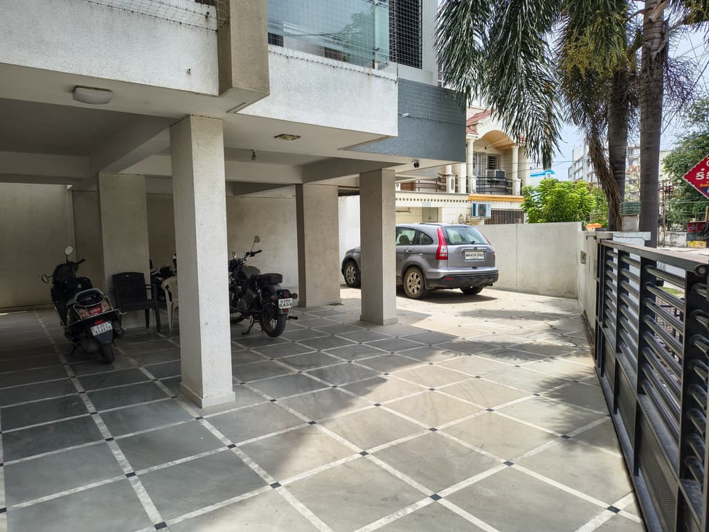 Property Photos 1