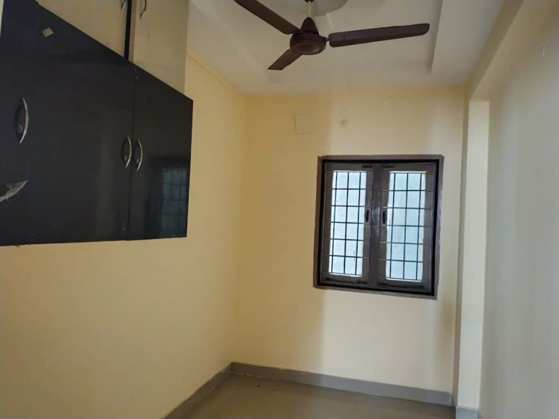 Property Photos 12