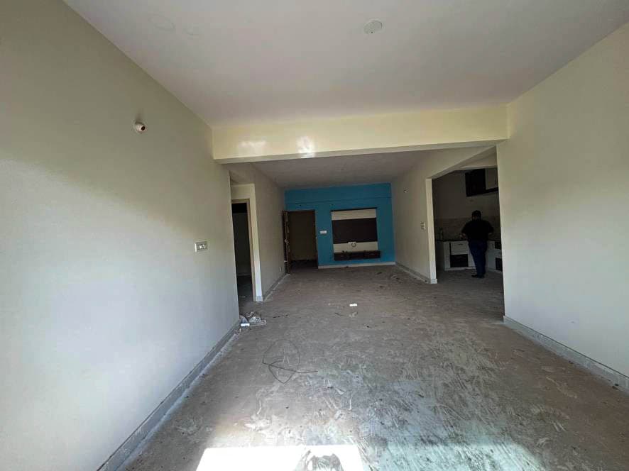 Property Photos 16
