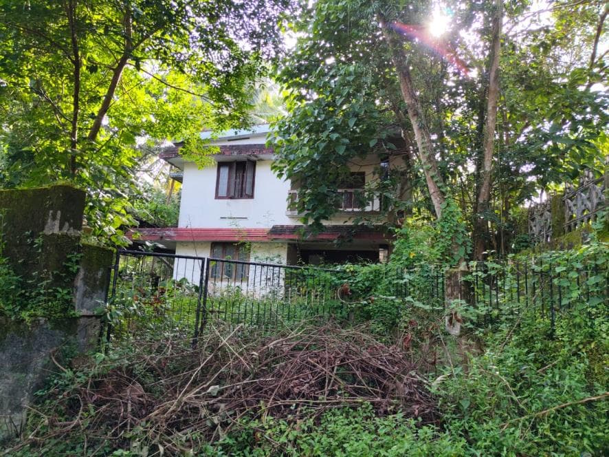 Property Photos 16