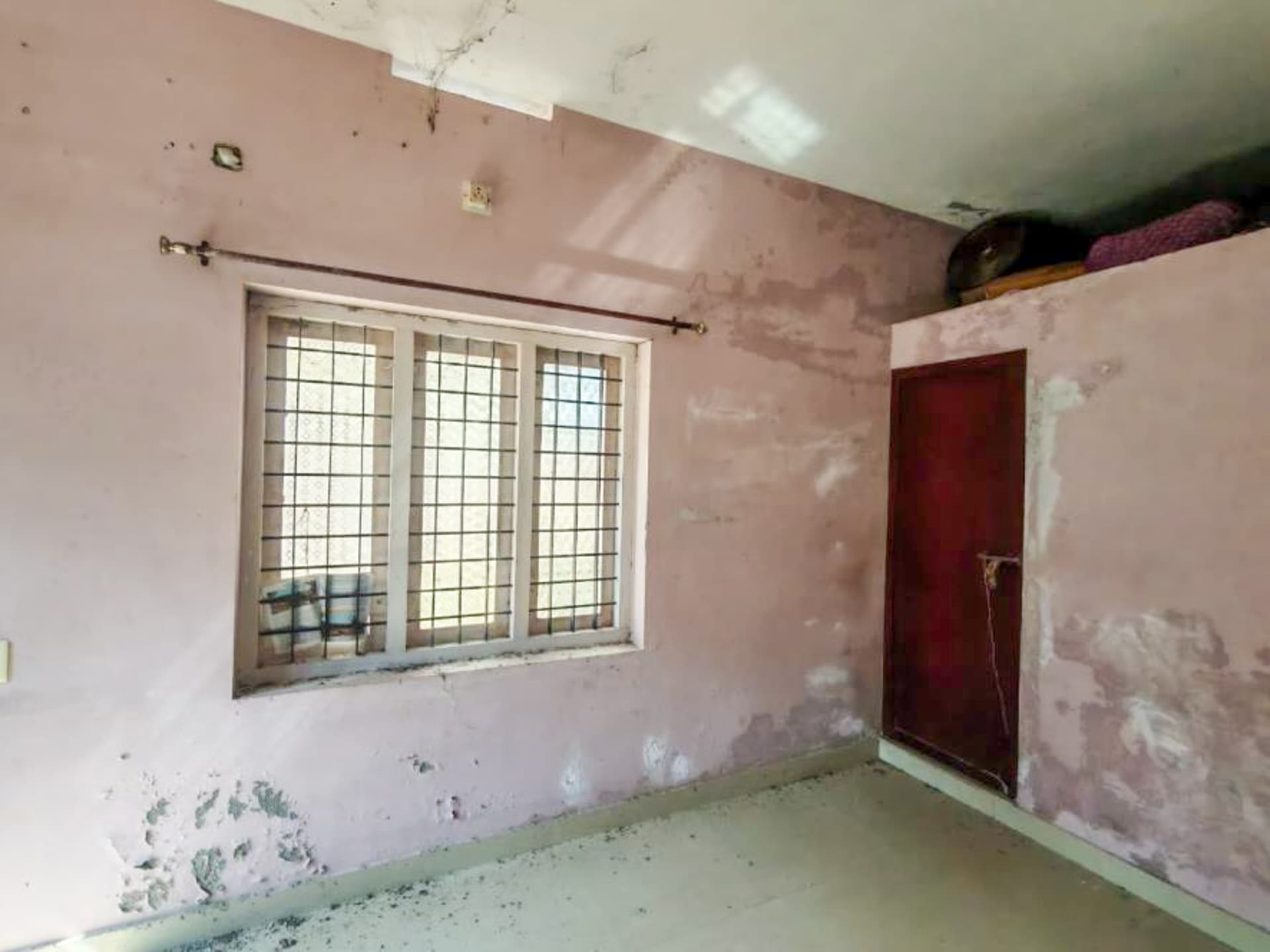 Property Photos 8