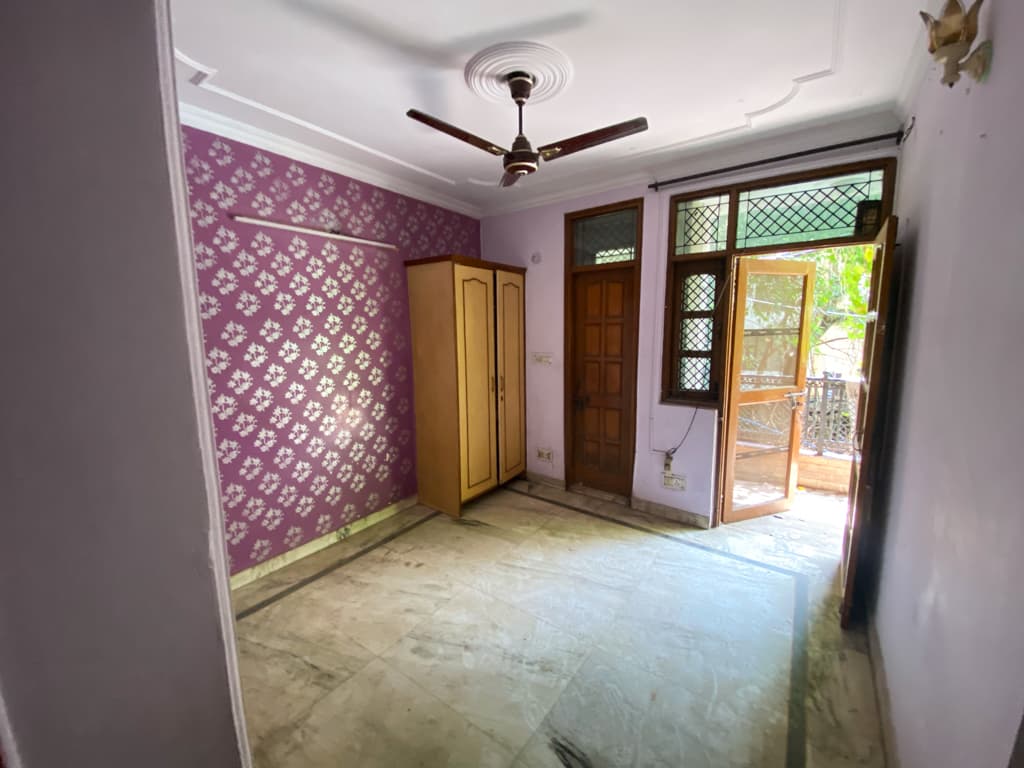 Property Photos 9
