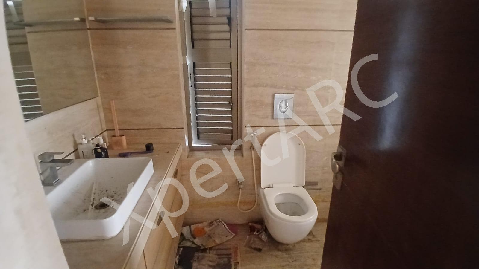 Property Photos 8