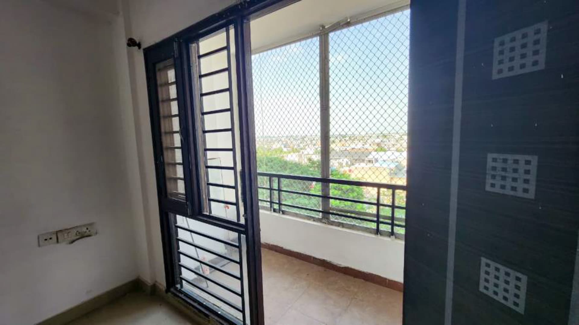 Property Photos 7